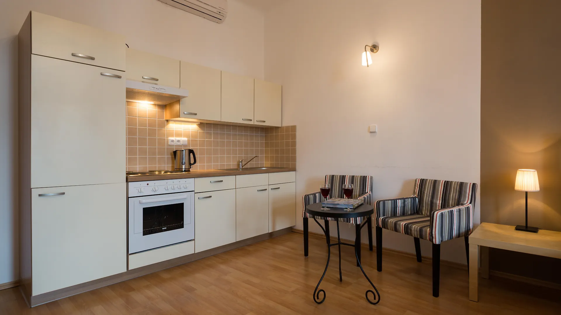 Royal Road Residence Praga Apartamento