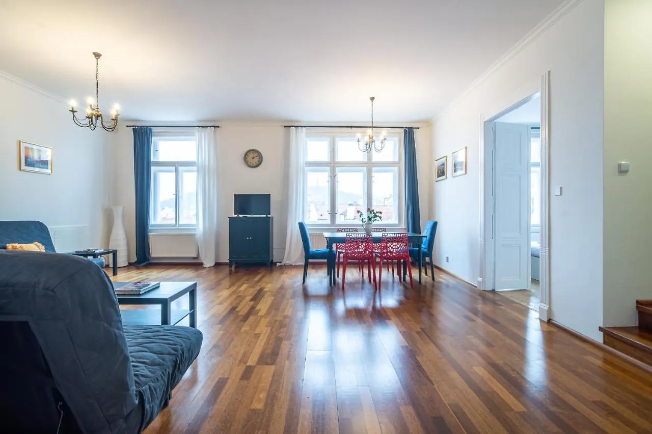 Royal Road Residence Praga Apartamento