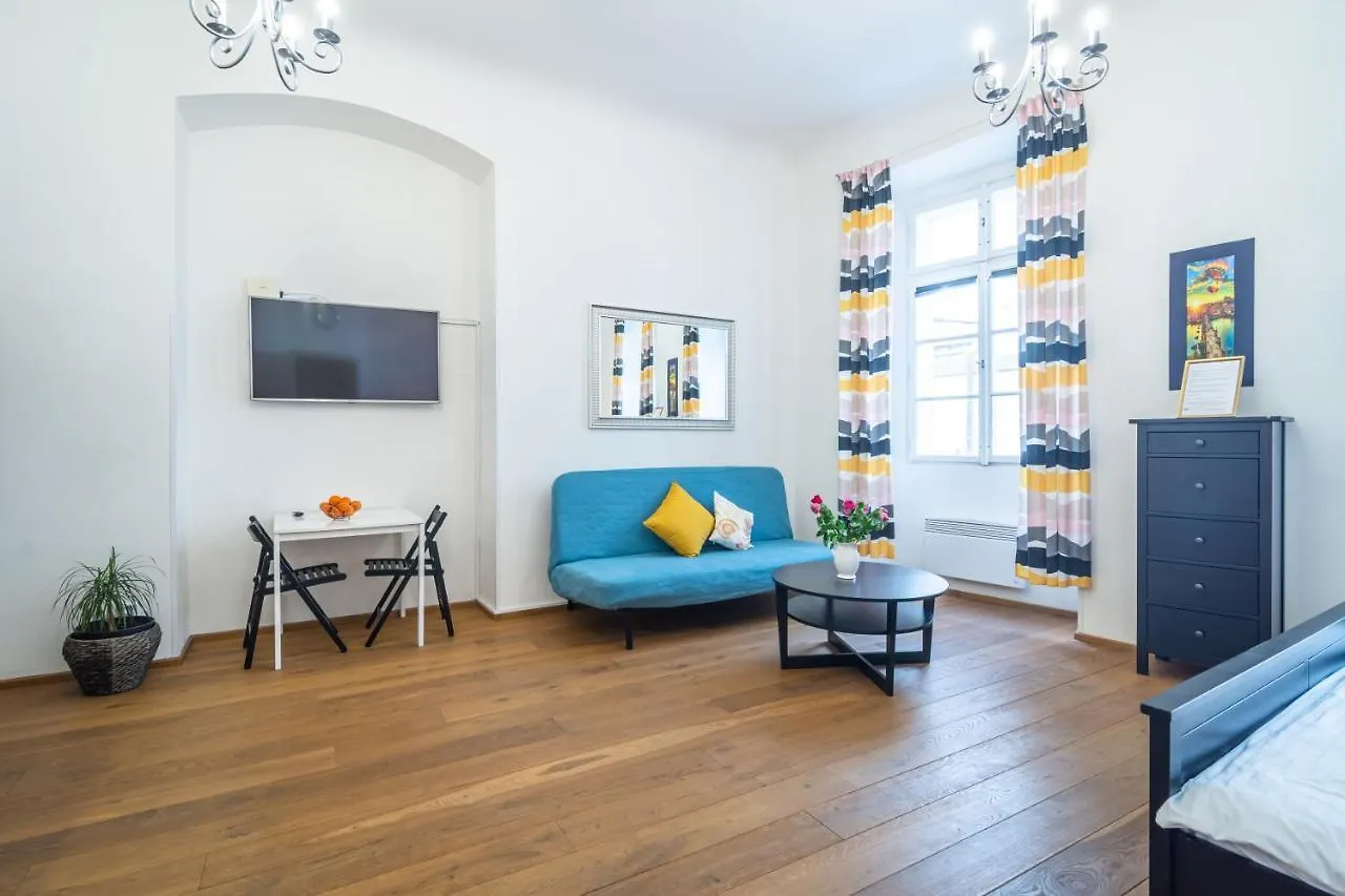 Apartamento Royal Road Residence Praga