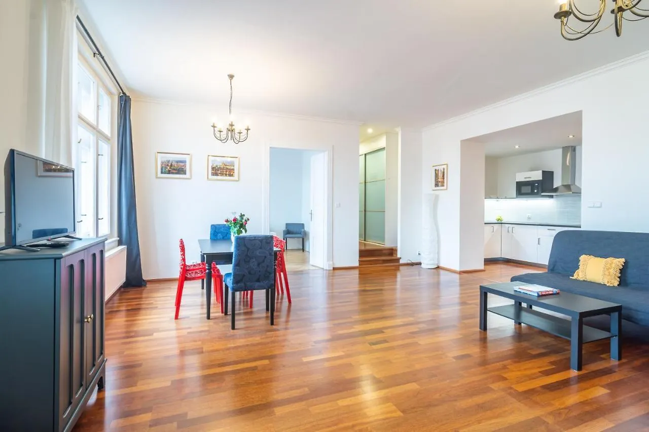 Royal Road Residence Prague Apartment