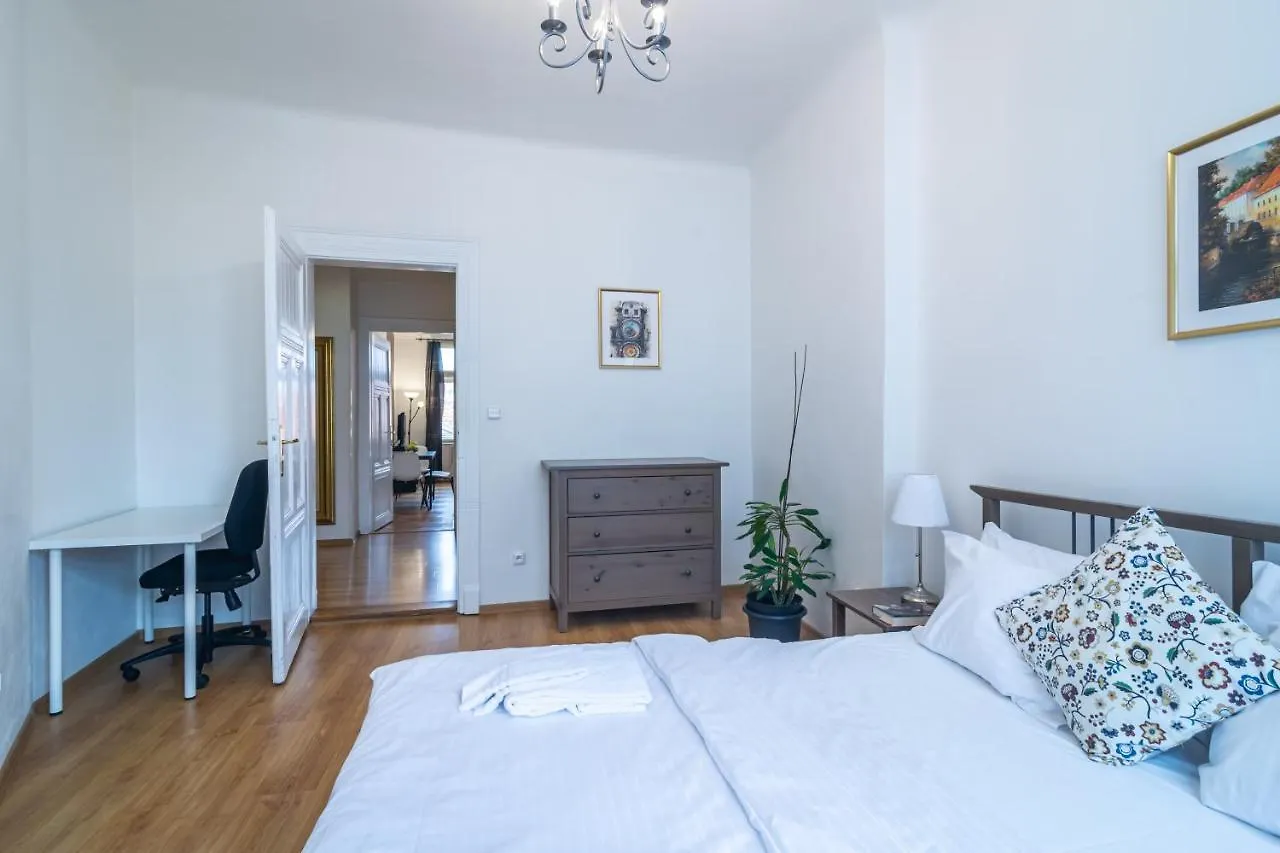 Apartament Royal Road Residence Praga Czechy