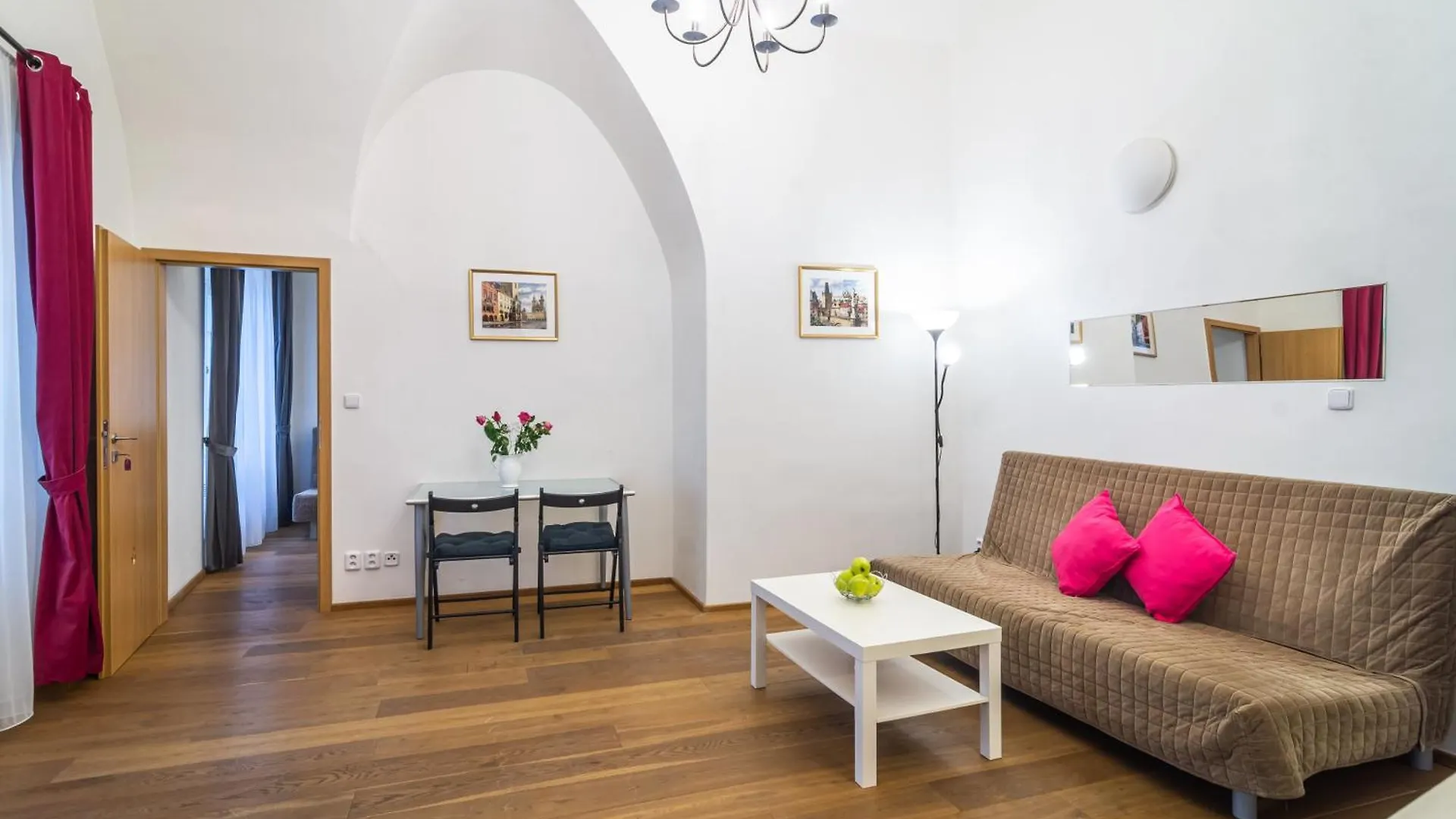 Royal Road Residence Prague Apartment