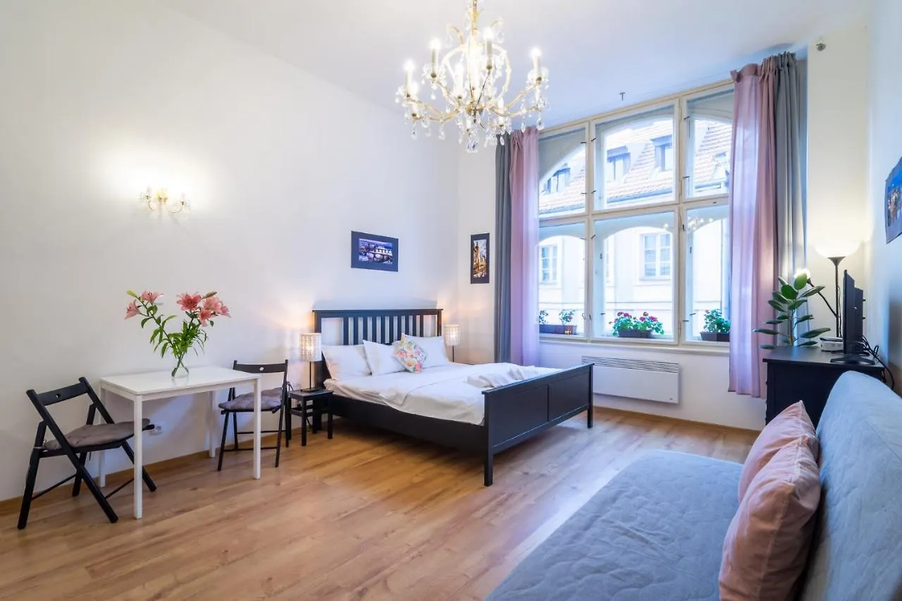 Royal Road Residence Prague Apartment