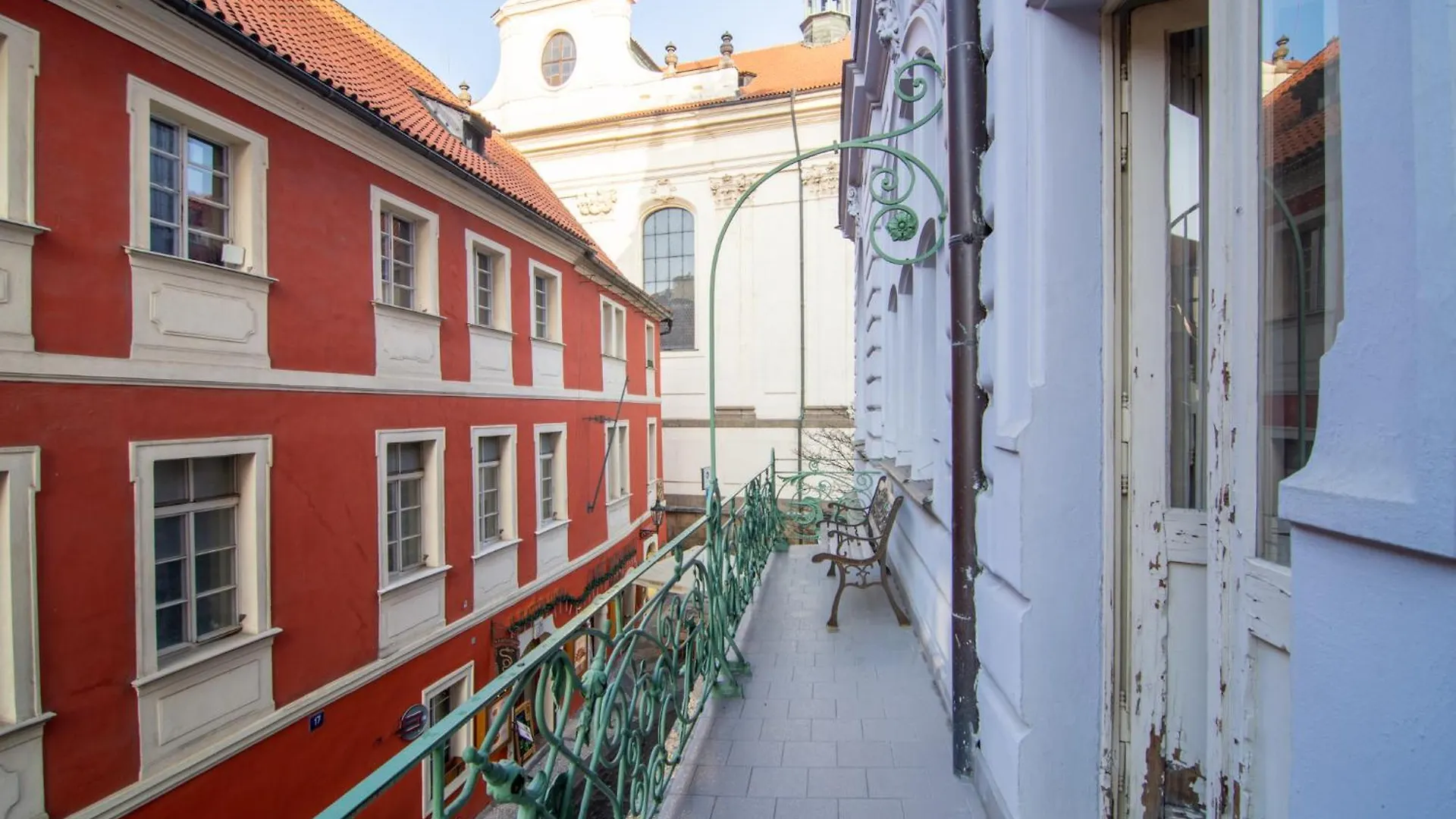 Royal Road Residence Prague 0*,  Czech Republic